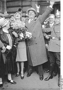 Black and white photo of Emil Jannings arriving in Berlin, May 1929.